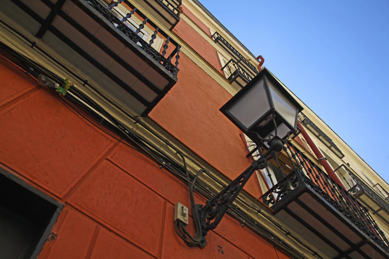 Apartament Reina Sofia Boutique I Madryt Zewnętrze zdjęcie